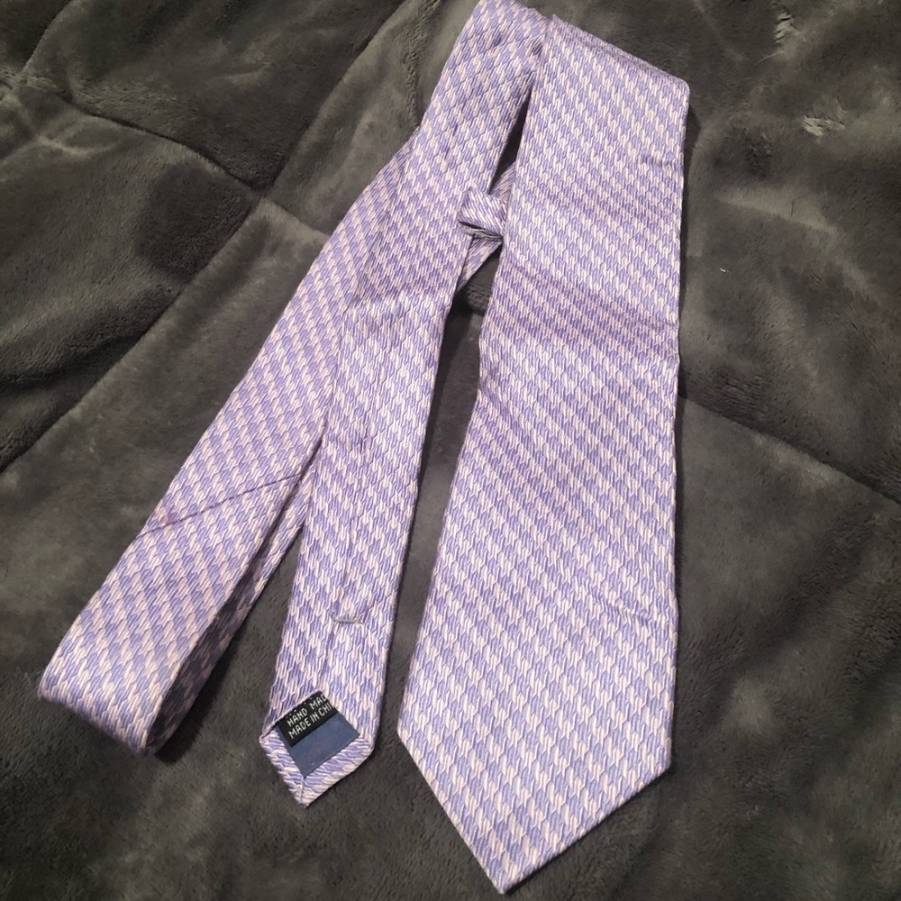 Silk tie